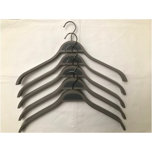 ������� ������� Bershka ����� 42��, 5��. 499�