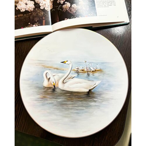 Винтажная тарелка с лебедями, Англия, 1970-1980 гг. 22600р