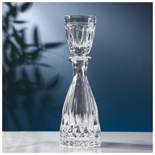      One man bottle, 95/35 ,  2962  Crystalite Bohemia