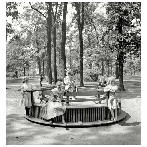        (The children on the carousel) 40. x 42.,  1510   